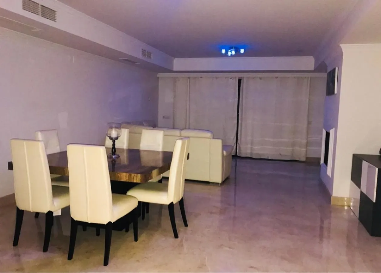 Lomas Del Rey Apartment Marbella