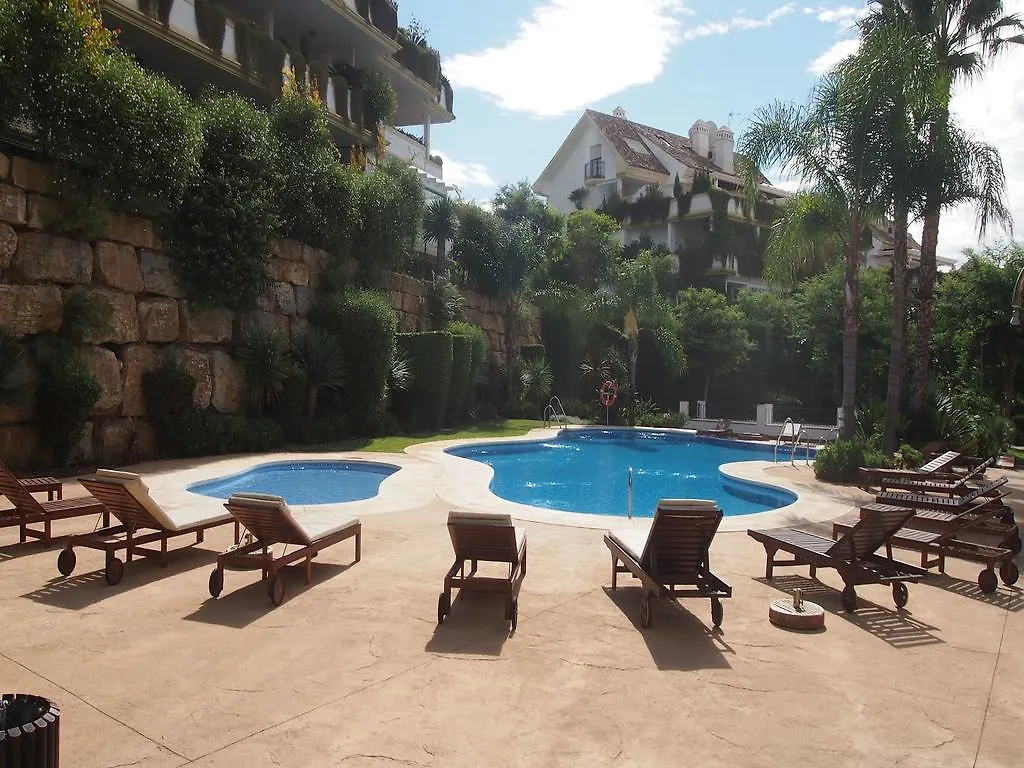 Lomas Del Rey Apartment Marbella