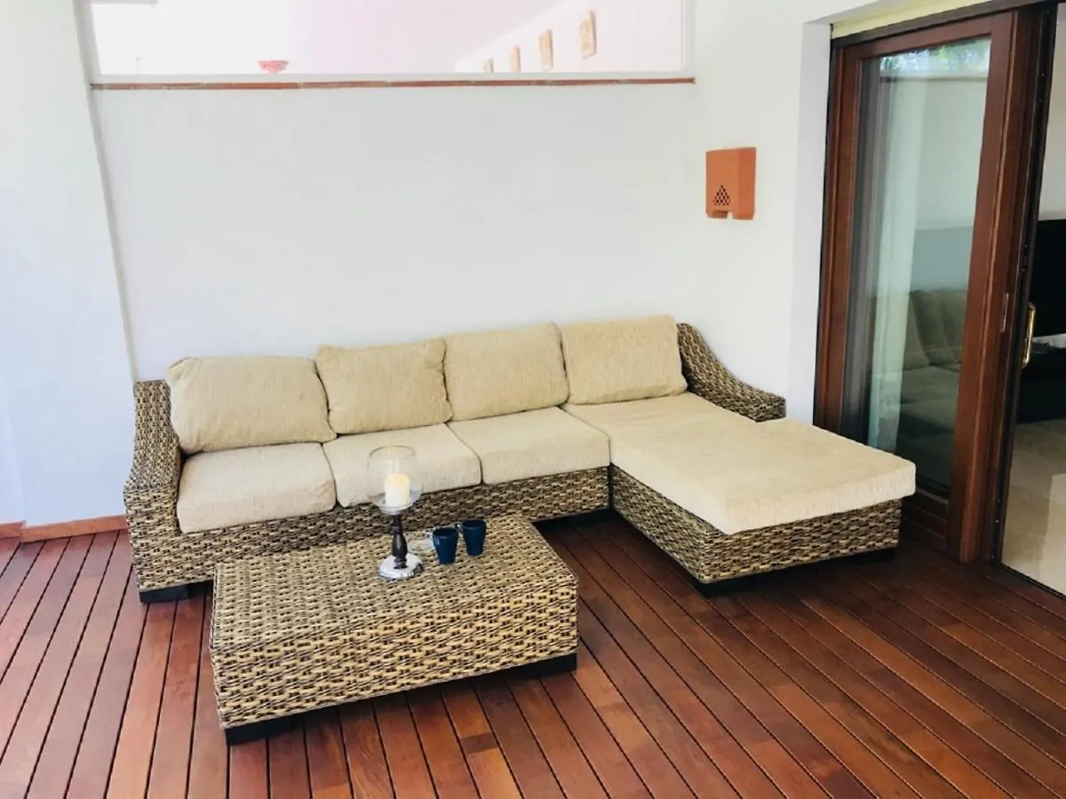 Lomas Del Rey Apartment Marbella